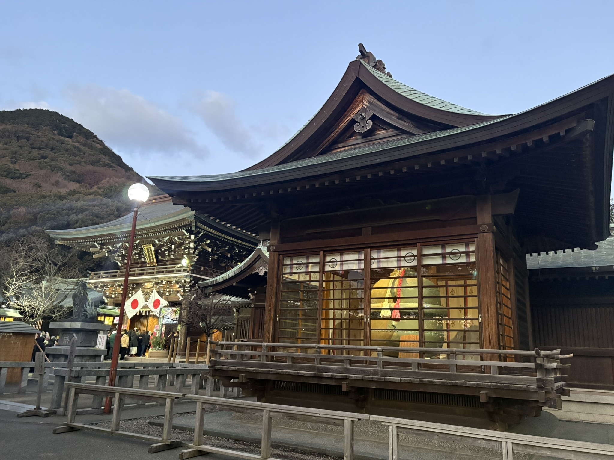 Miyajidake Shrine hatsumode afterglow purple violet sky sea winter evening beautiful