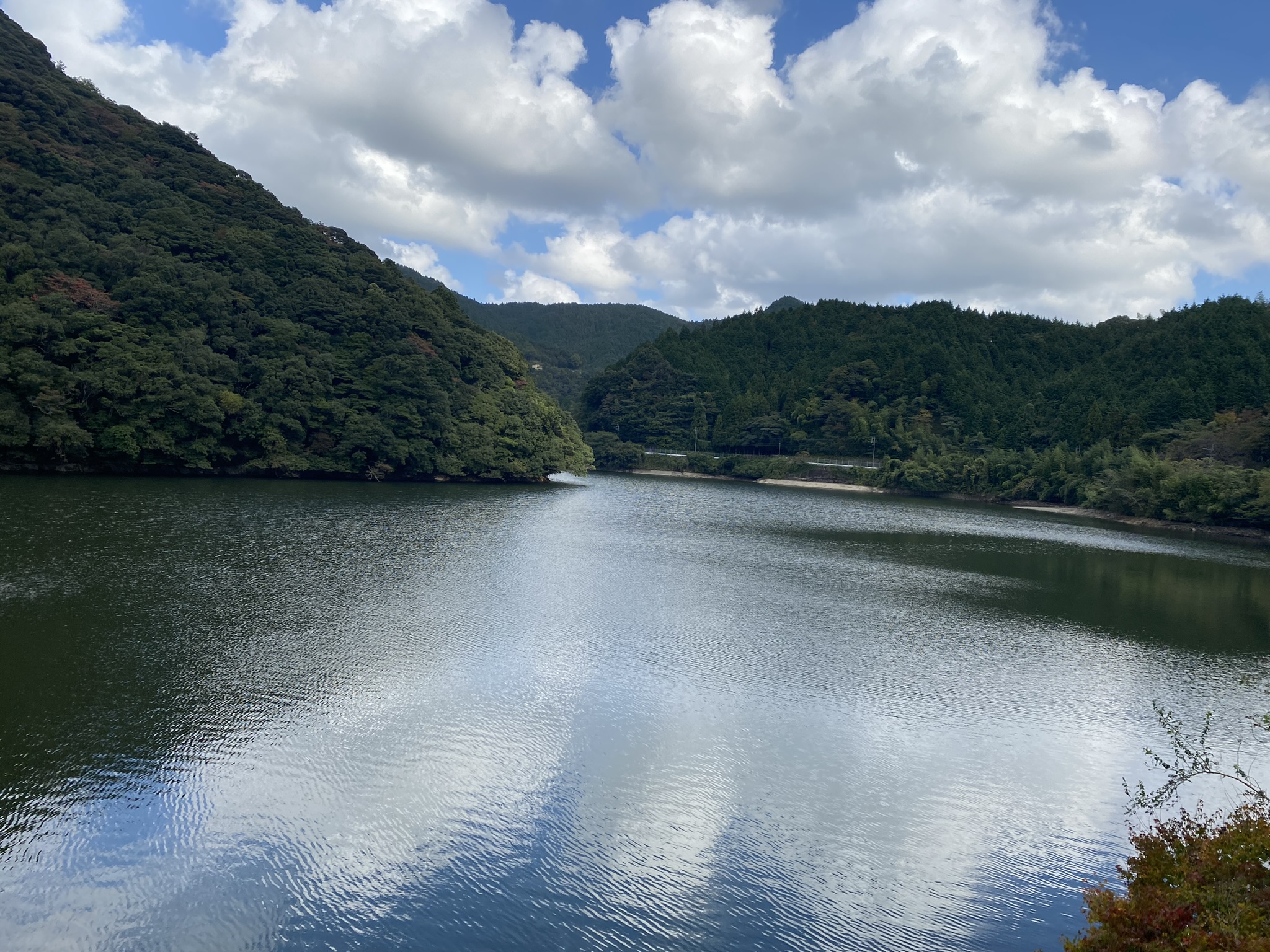 Nogochi valley bridge canyon panorama wide view Itoshima green river rocks