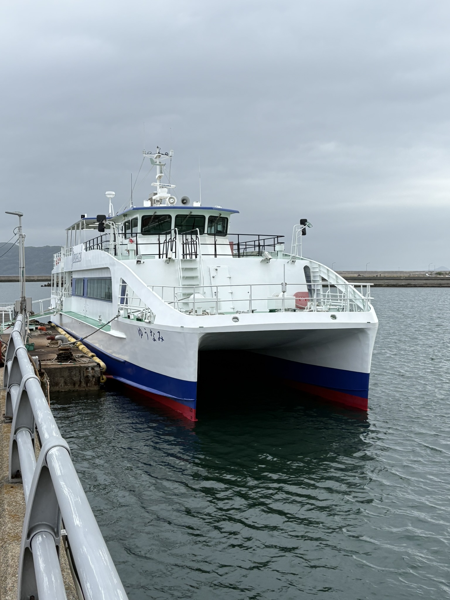 志賀島の渡船「きんいん」