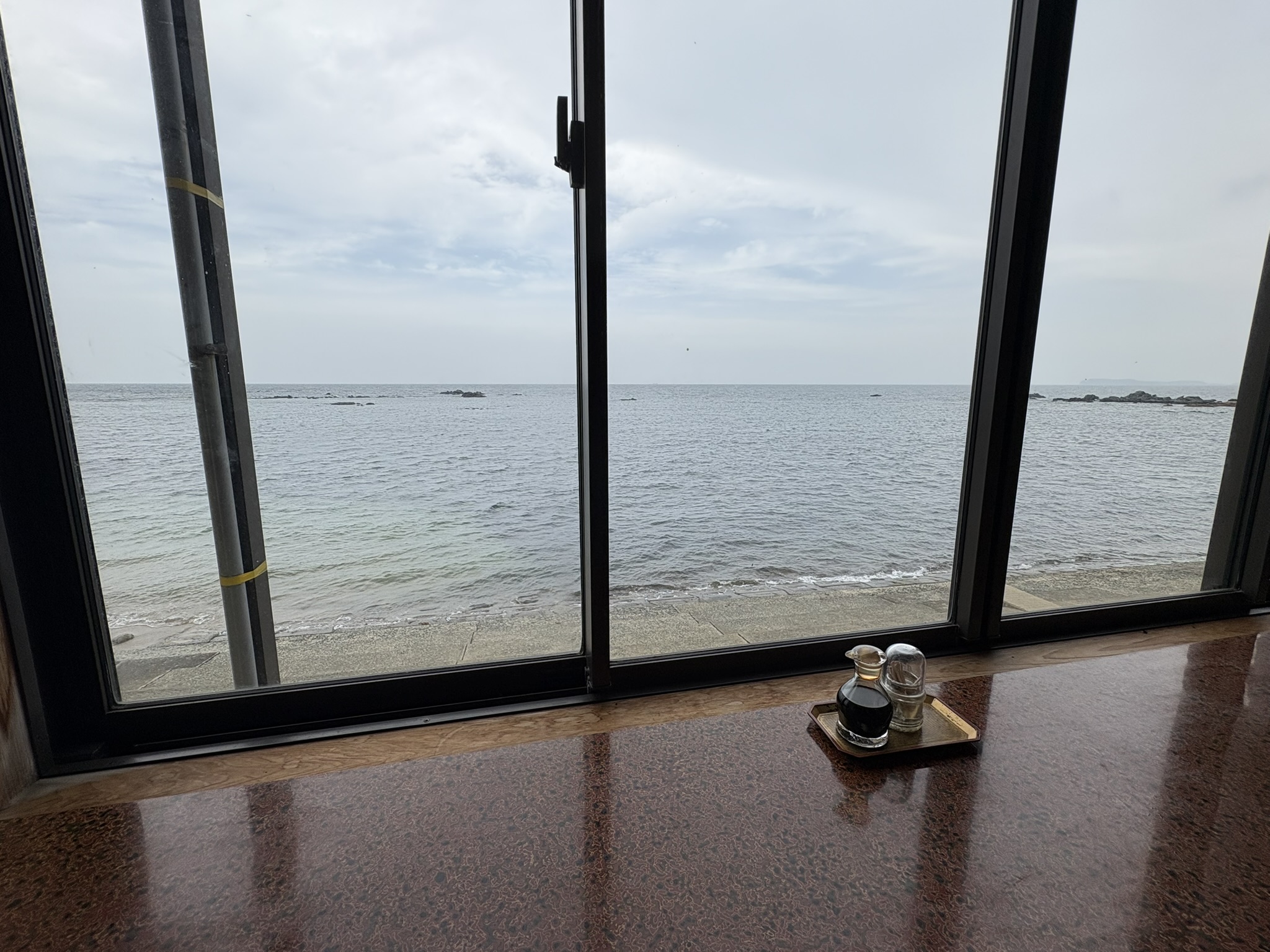 Shikanoshima Manposou seafood set meal lunch table full spread fresh fish Fukuoka