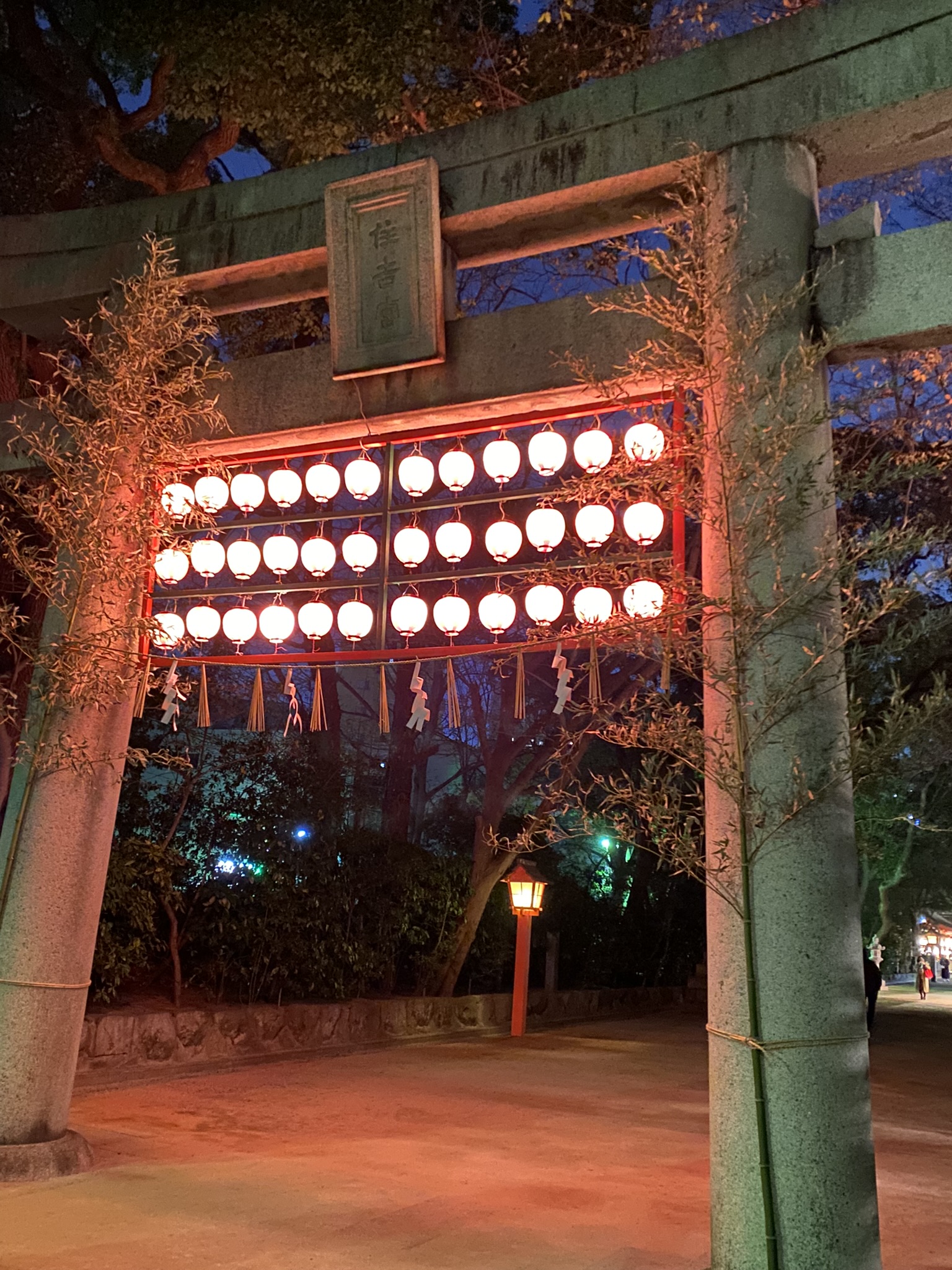Sumiyoshi Shrine Fukuoka stone lanterns approach path traditional atmosphere sacred